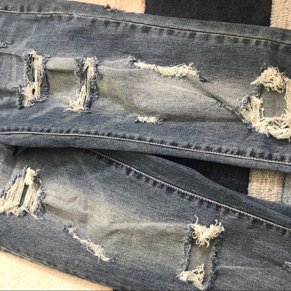 SOLD ON MERCARI - Picture 7 of 9